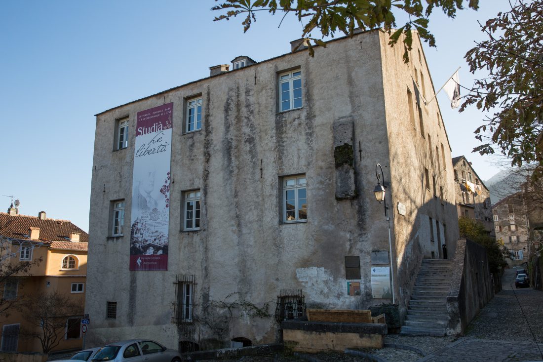 Le Palazzu naziunale héberge le Fab Lab, l'espace de coworking et la Fondation de l'Université de Corse